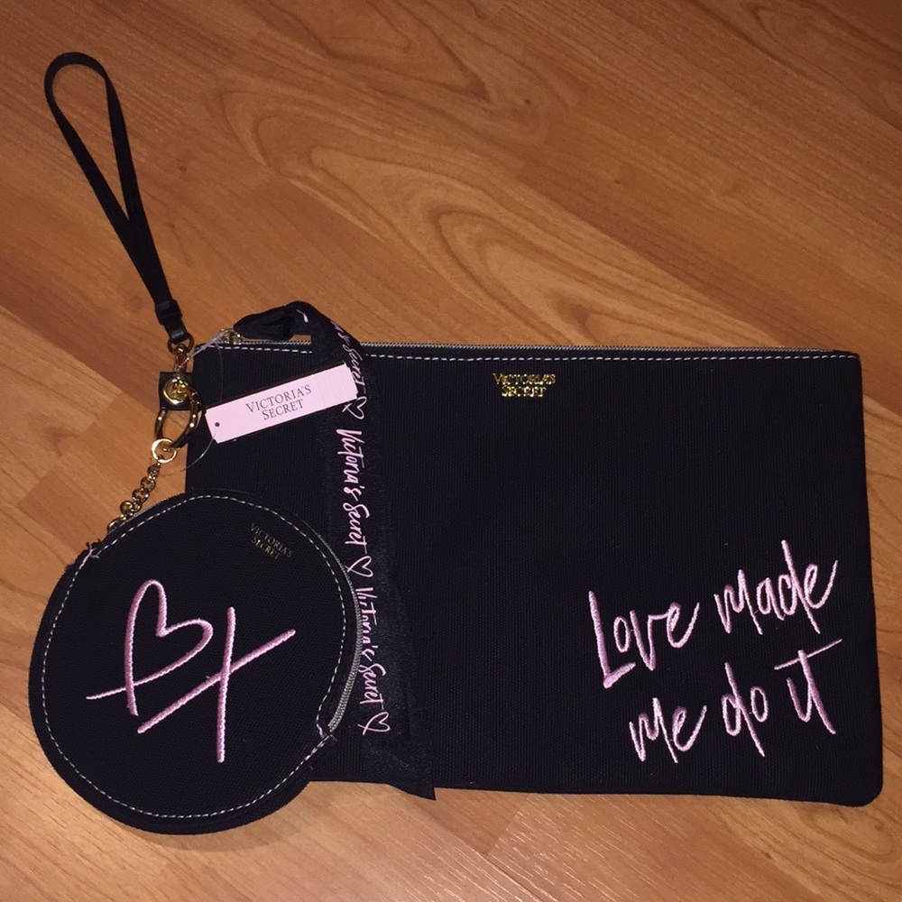 Victoria’s Secret makeup & personal care item bag